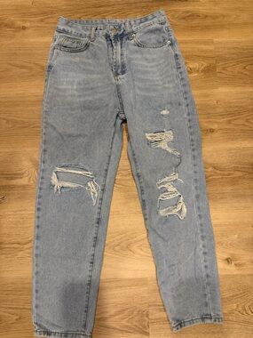 SHEIN Light Blue Distressed Denim Jeans